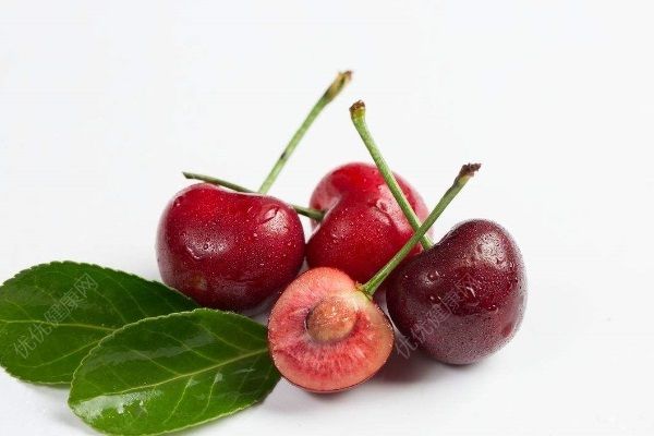 车厘子和樱桃是一样的吗？车厘子为什么比常见樱桃贵那么多？(2)
