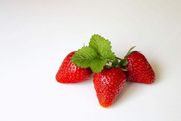 草莓怎么自然催熟？和这些水果放一起草莓熟得快！(3)