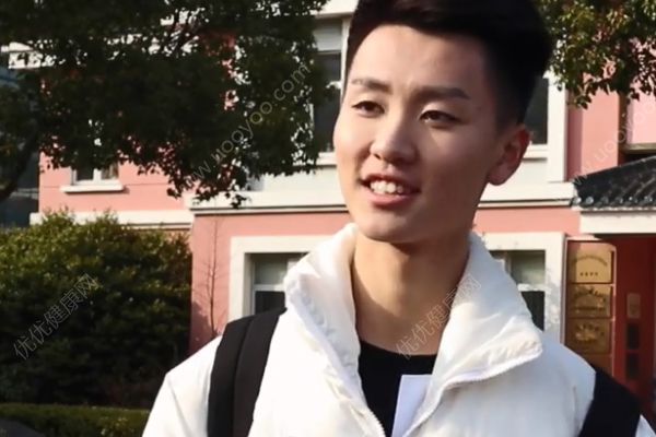 亲妈苦练化妆助阵儿子艺考！男生化妆要注意什么？(4)