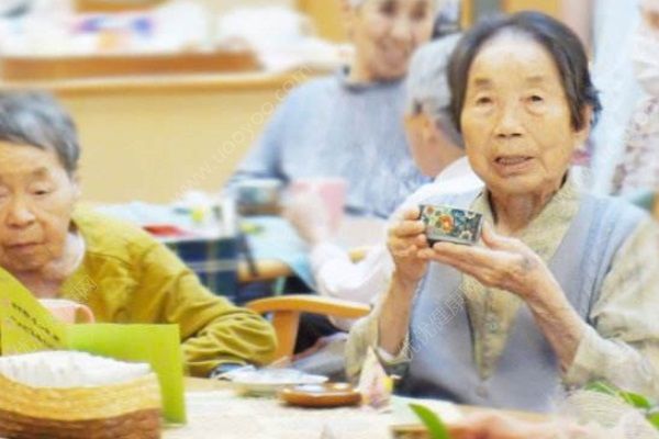 日本老奶奶主动进监狱，原因竟然是有家的感觉(1)