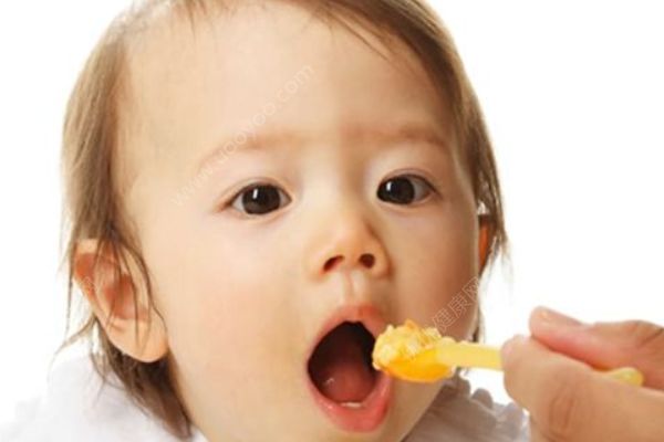 教你做宝宝吃的蛋黄羹，宝宝辅食吃蛋黄羹是首选(4)