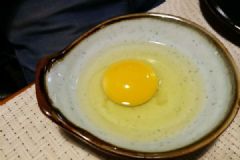 打工女学生被罚吃生鸡蛋苦瓜，老板：这是企业文化[多图]