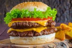 美国老人46年每天至少1个汉堡，常吃汉堡有哪些危害？[多图]