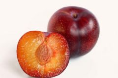 李子有哪些功效与作用？李子的药用价值有哪些？[多图]