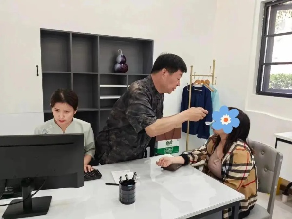 平顶山的刘冠军：身心同治守仁心，精研中医疗顽疾！
